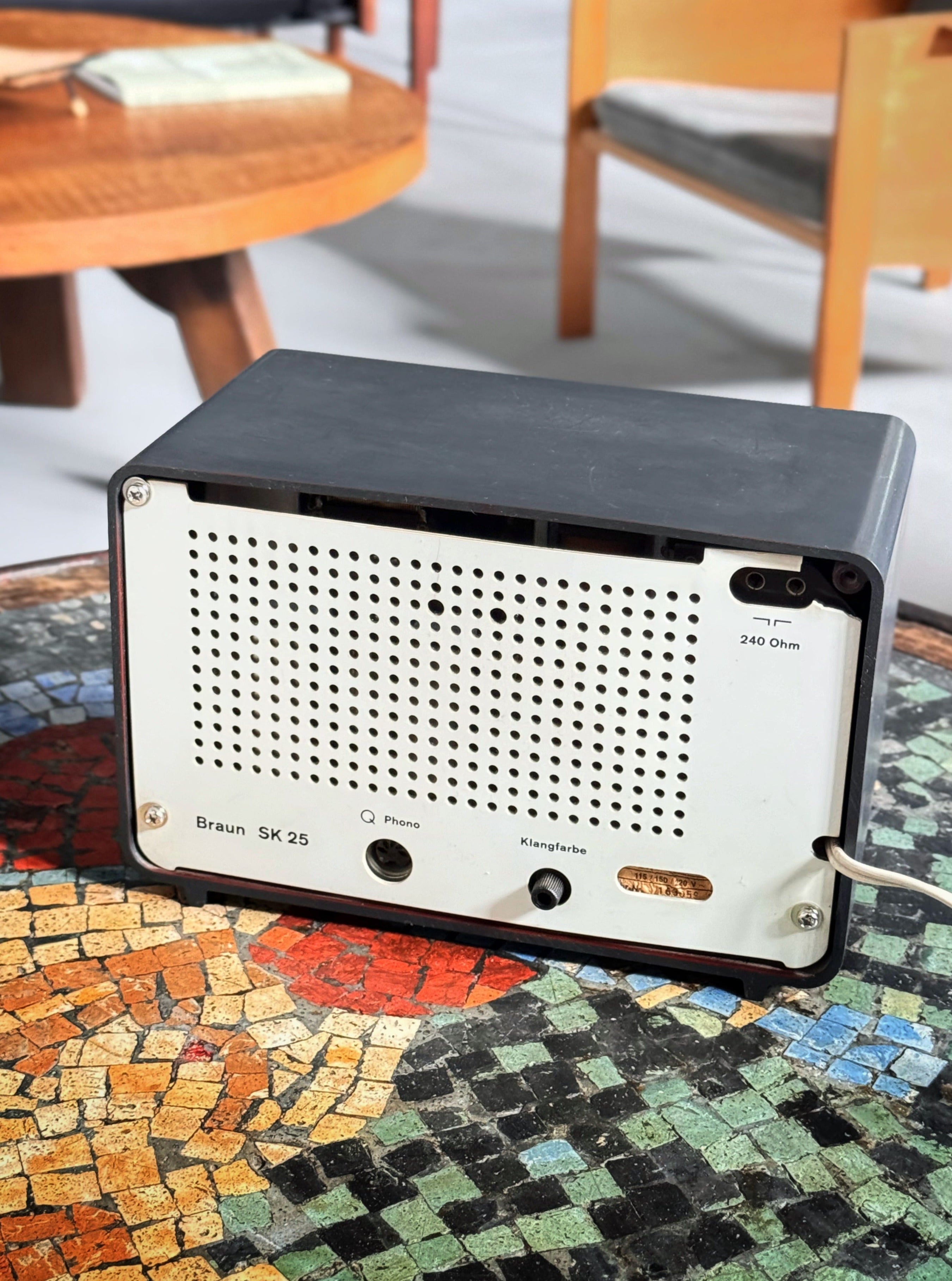 The 1961 Braun SK 25 radio designed by Arthur Braun and Fritz Eichler