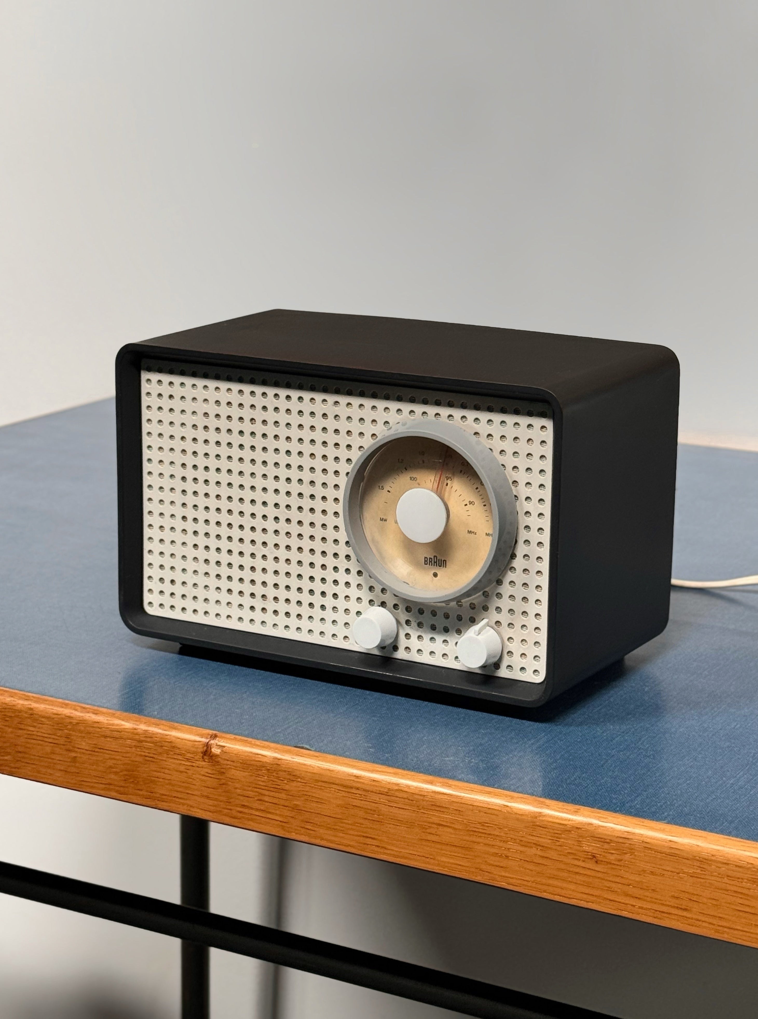 The 1961 Braun SK 25 radio designed by Arthur Braun and Fritz Eichler