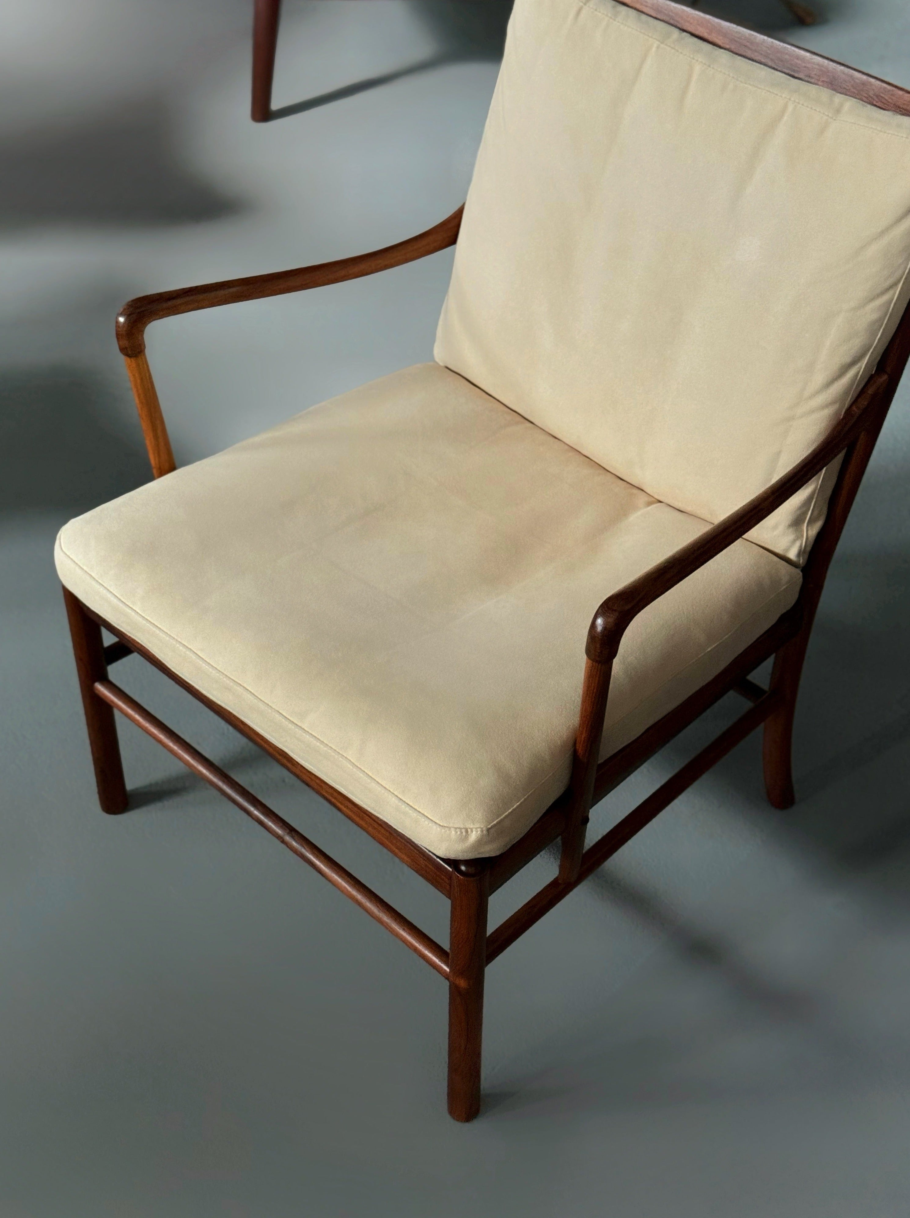 Pj 149 Colonial chair with ottoman in rosewood by Ole Wancher