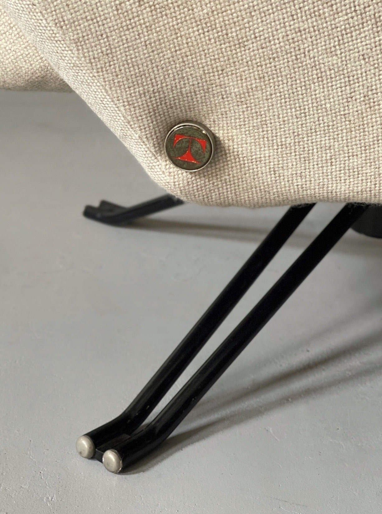 P32 Swivel Chair by Osvaldo Borsani for Tecno