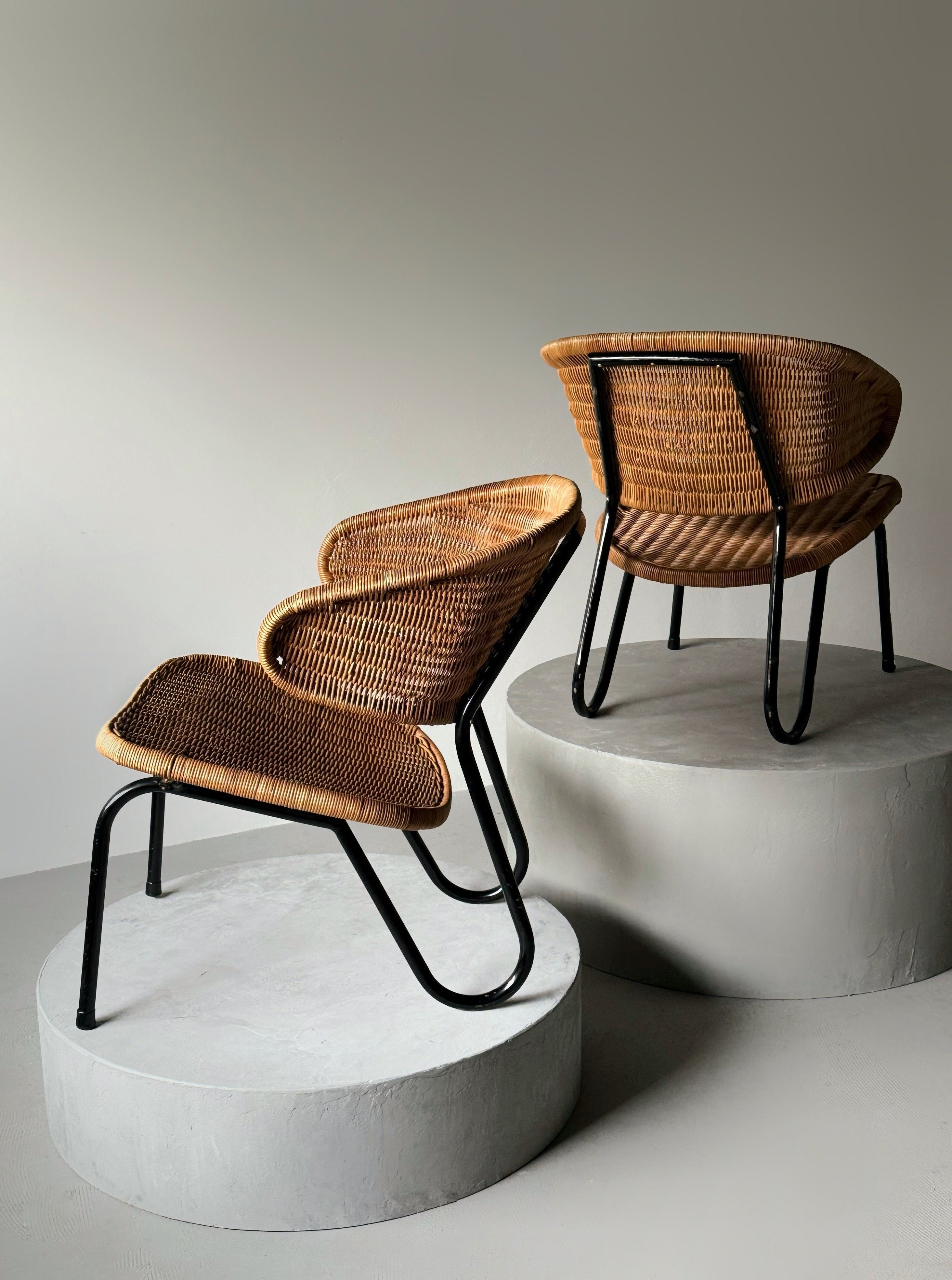 Set of 2 Easy Chair in Rattan by Dirk Van Slighted