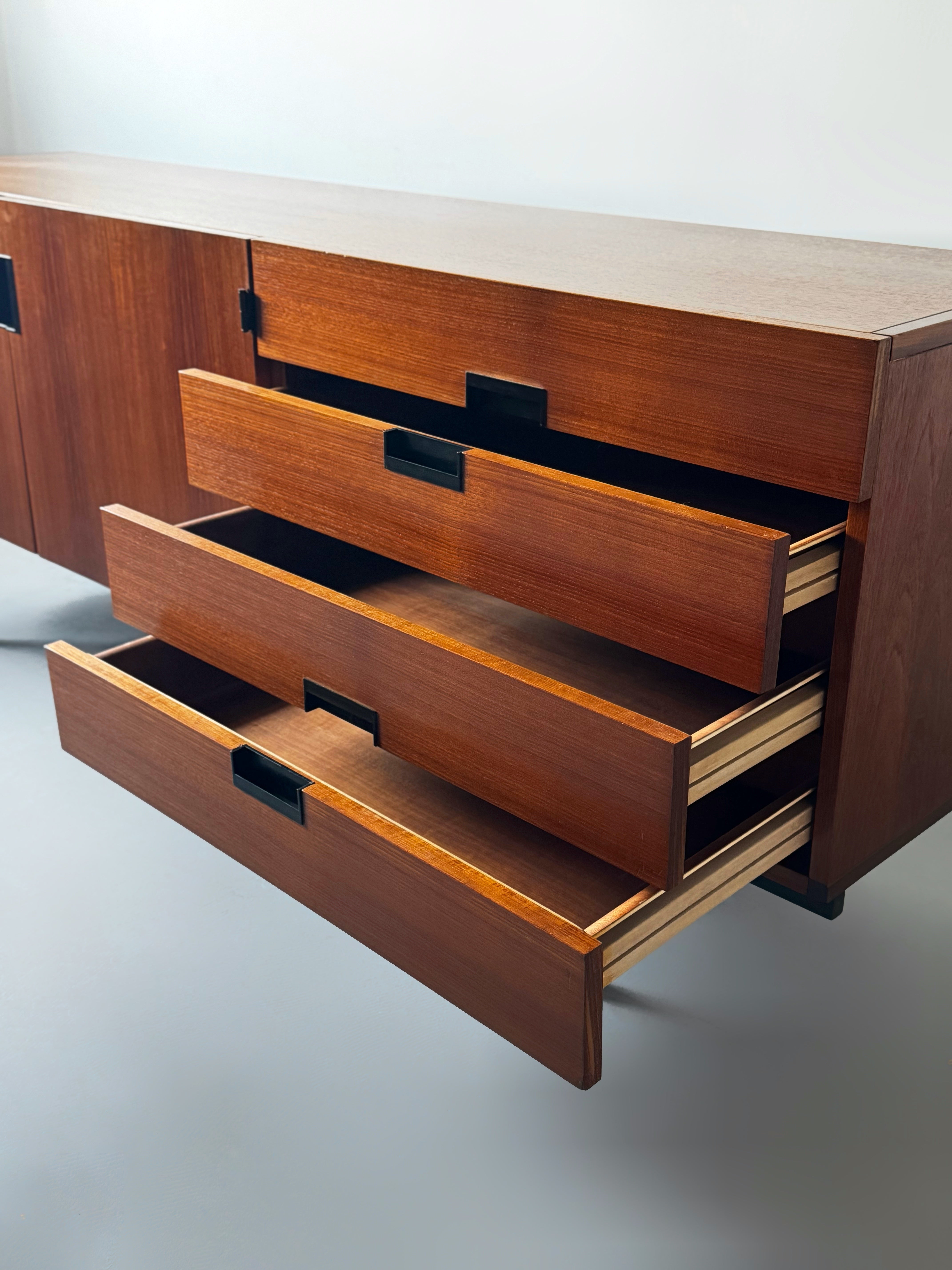 Japanese Series Sideboard Model DU04 by Cees Braakman for Pastoe, 1958　
