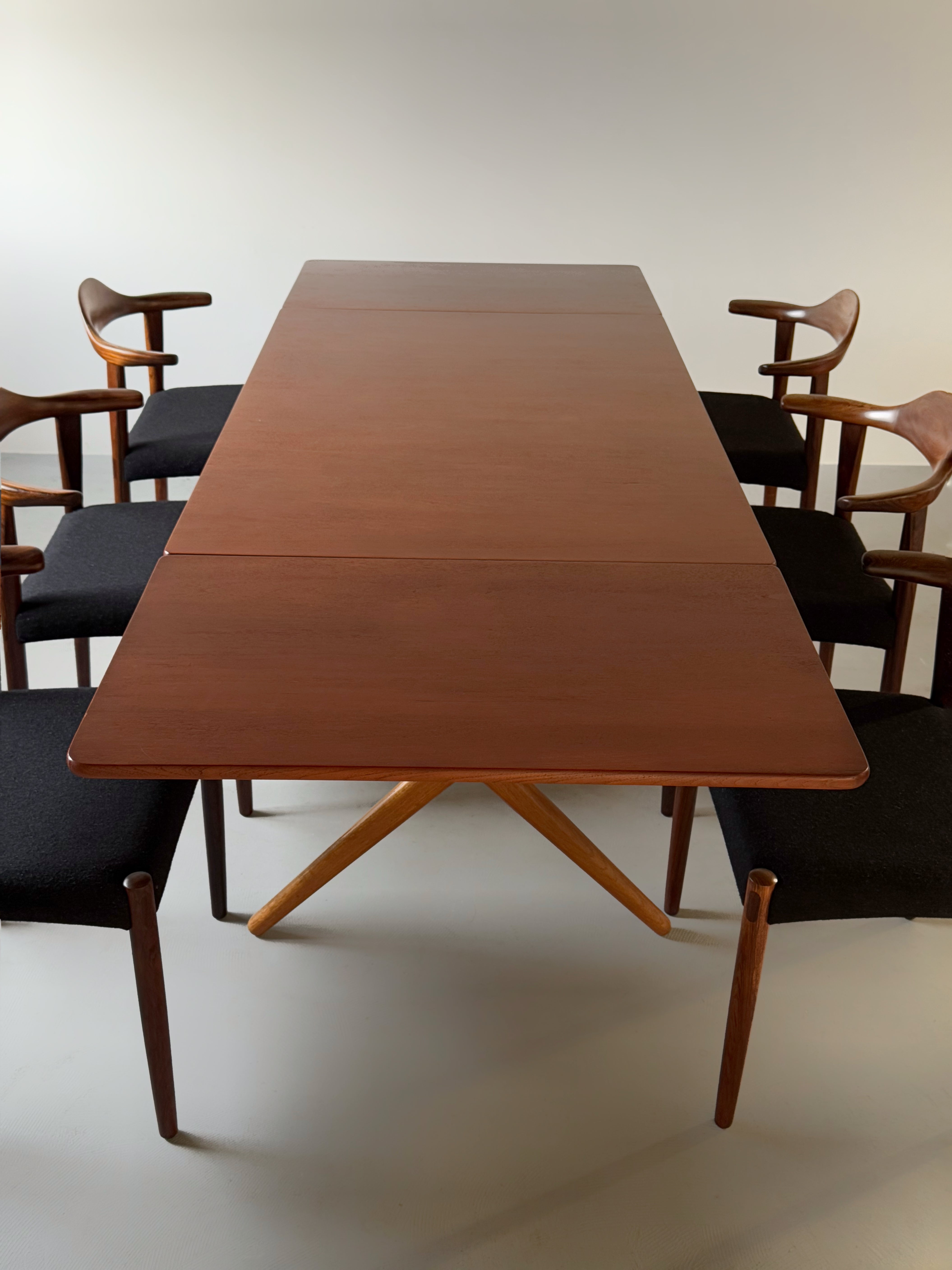 "AT-309" Drop-Leaf Dining Table by Hans Wegner for Andreas Tuck, Denmark 1950s