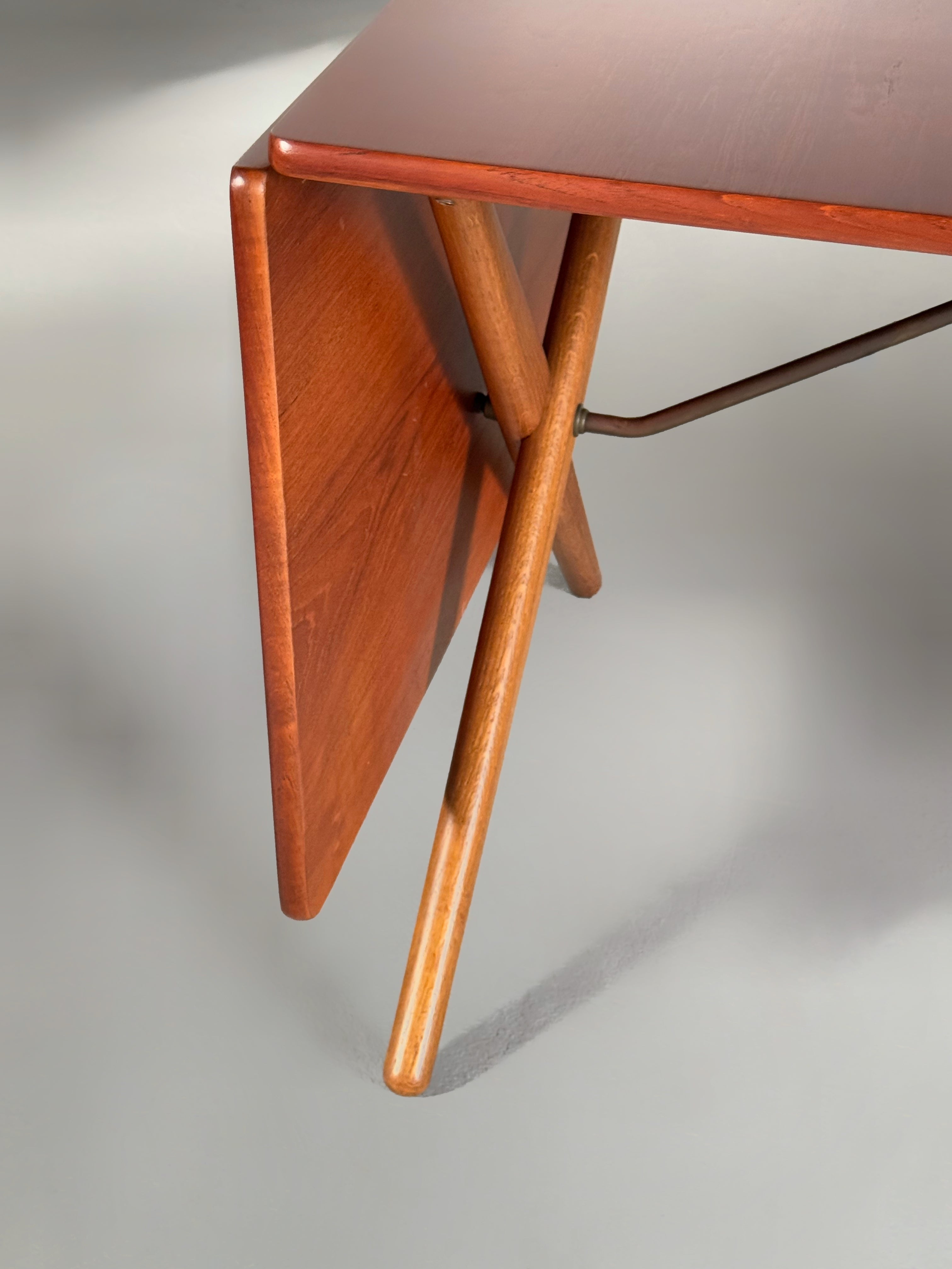 "AT-309" Drop-Leaf Dining Table by Hans Wegner for Andreas Tuck, Denmark 1950s