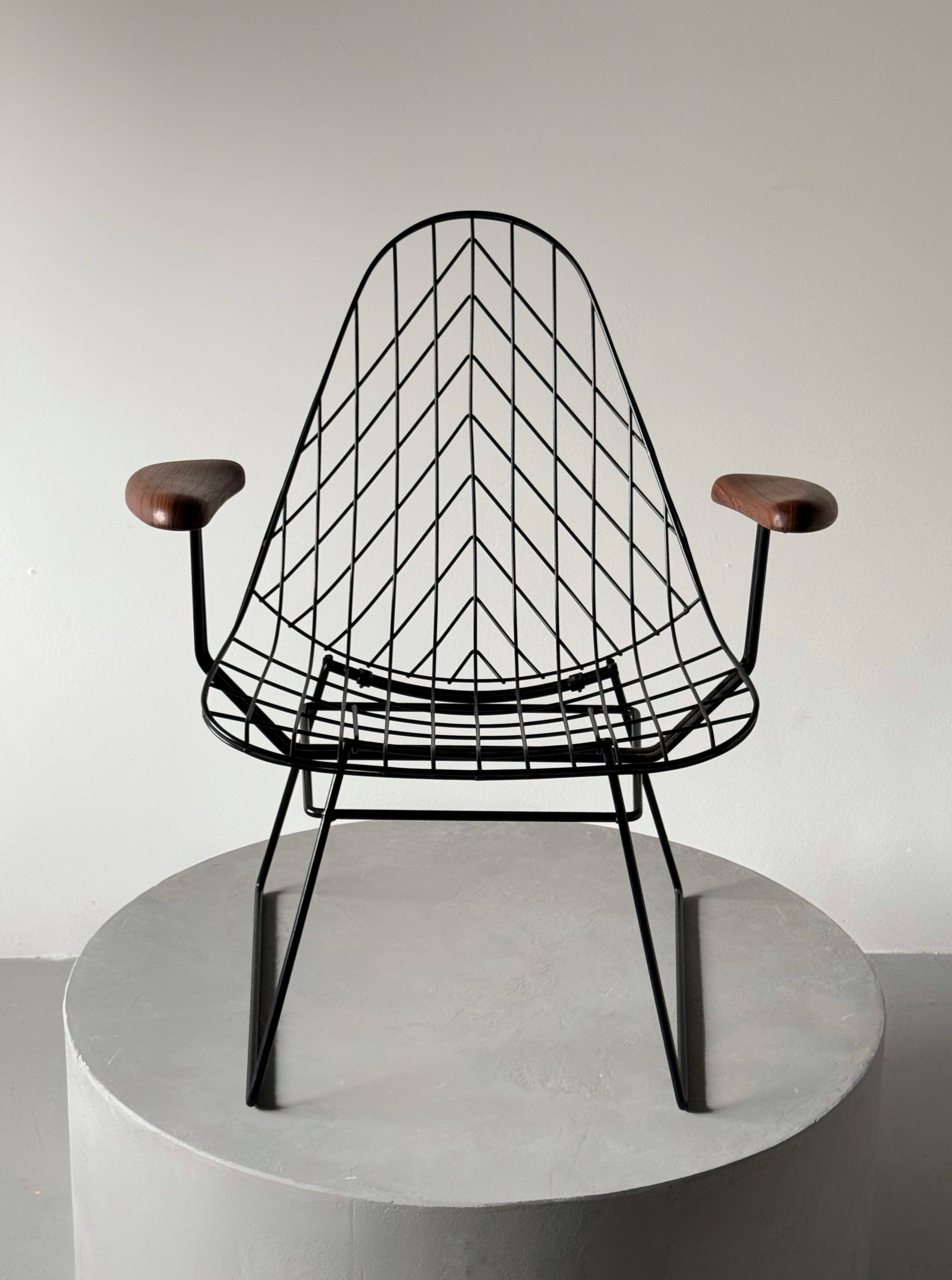 Wire leaf pattern arm chair by Cees Braakman and A. Dekker