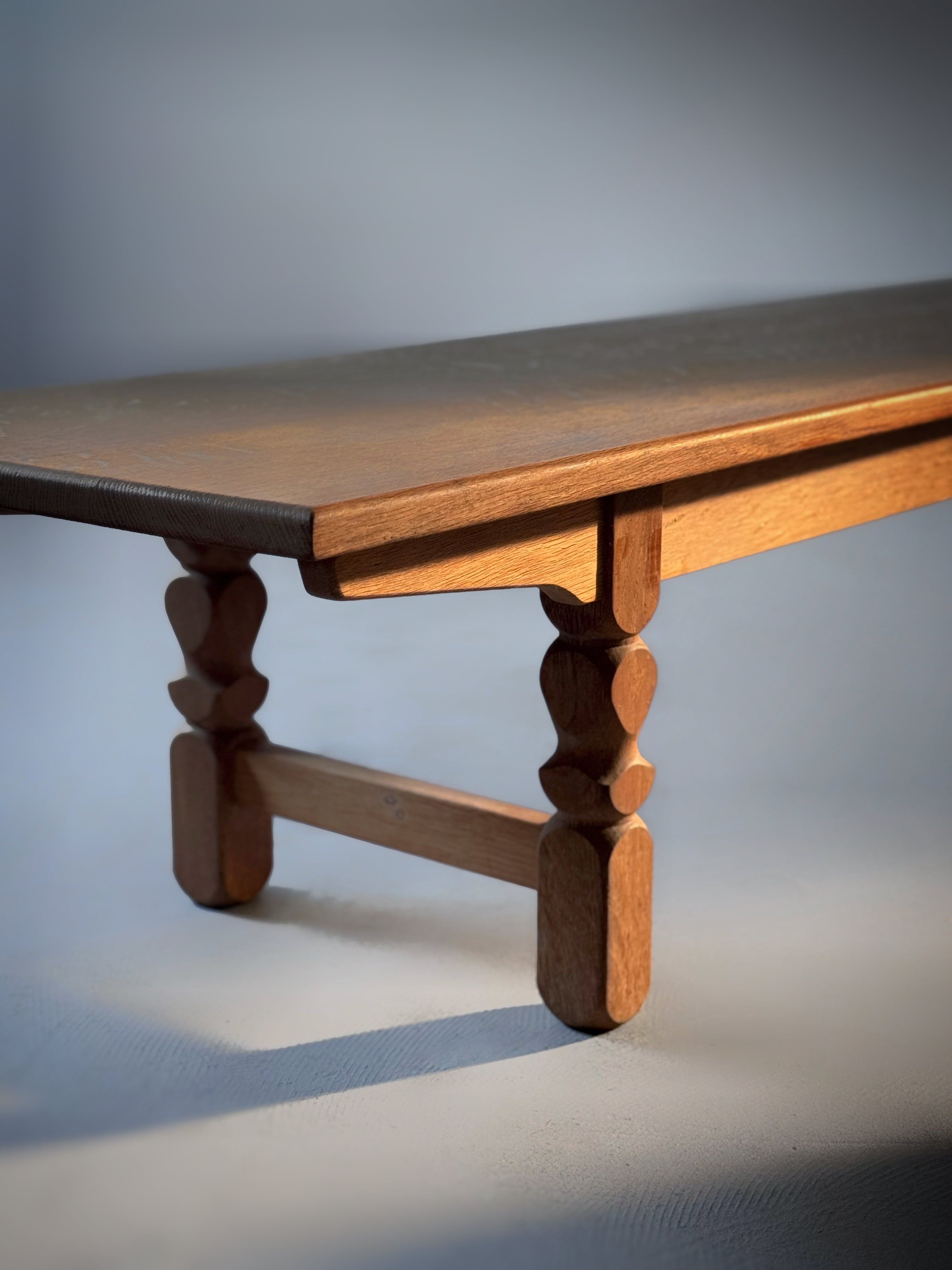 Solid oak long console table with sculpted legs Denmark 1950s