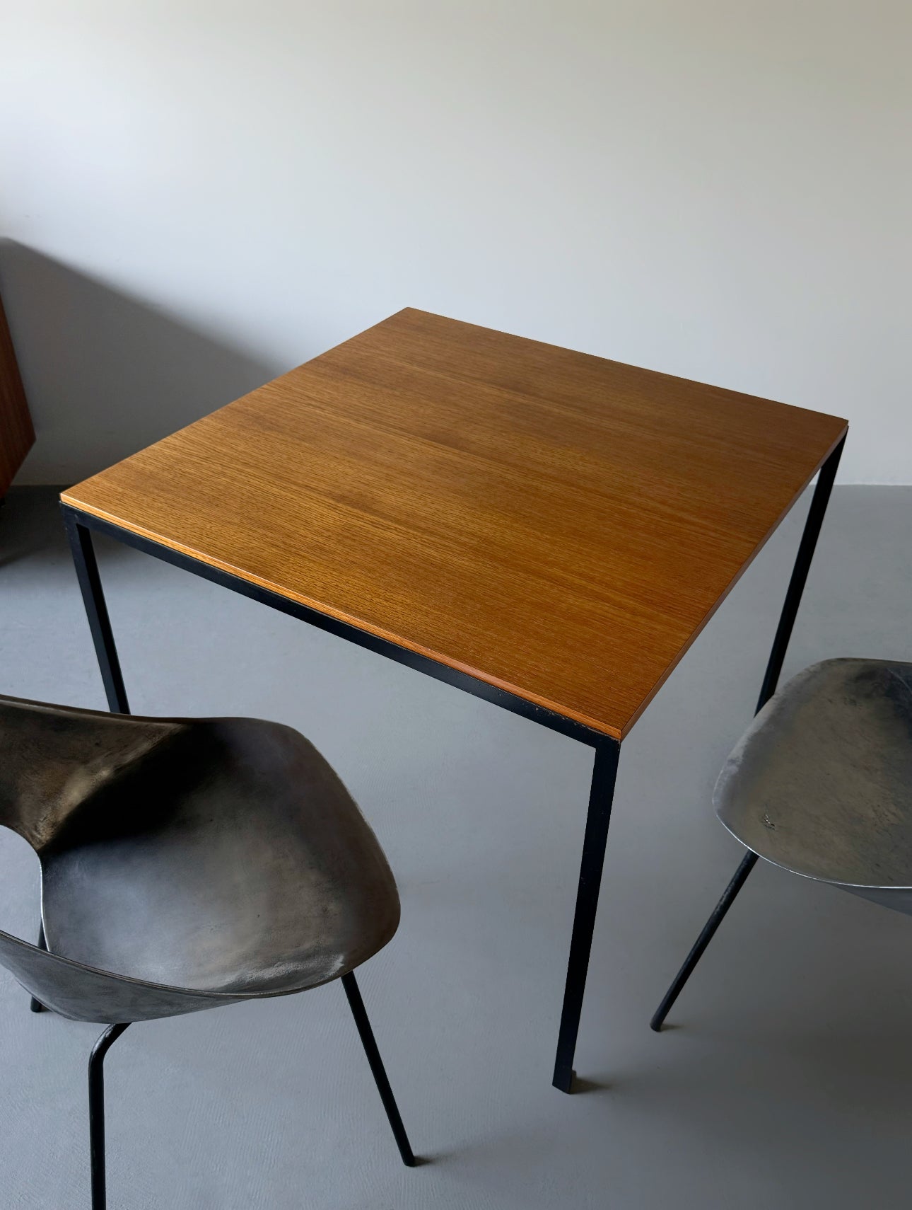 "T" Angle Dining Table Model 309 by Florence Knoll, 1963