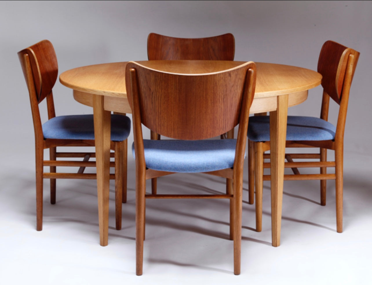 Dining chair in teak & oak by Eva & Niles Koppell