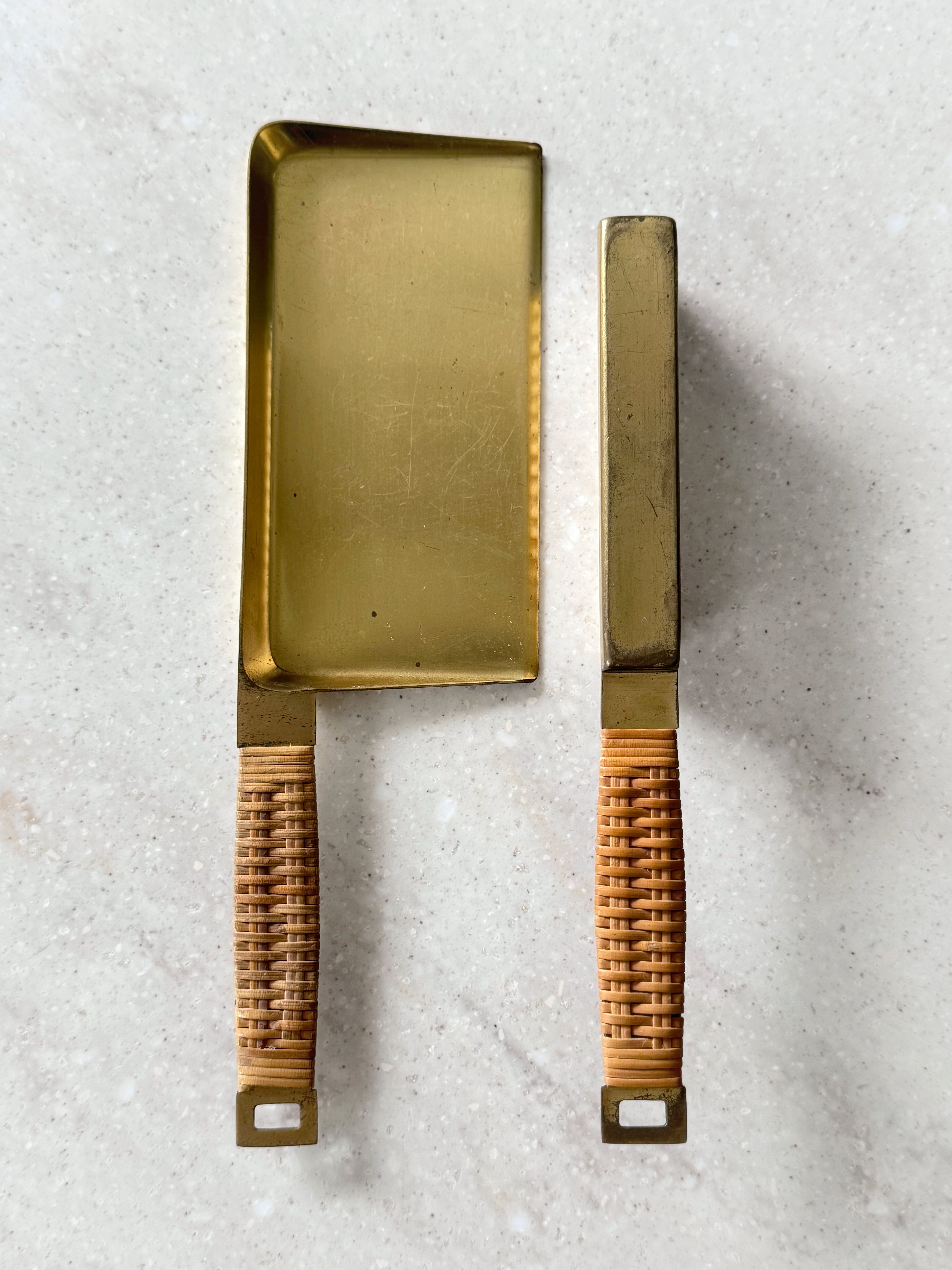 A. G. Bunge mid-Century Modern Dustpan and Brush