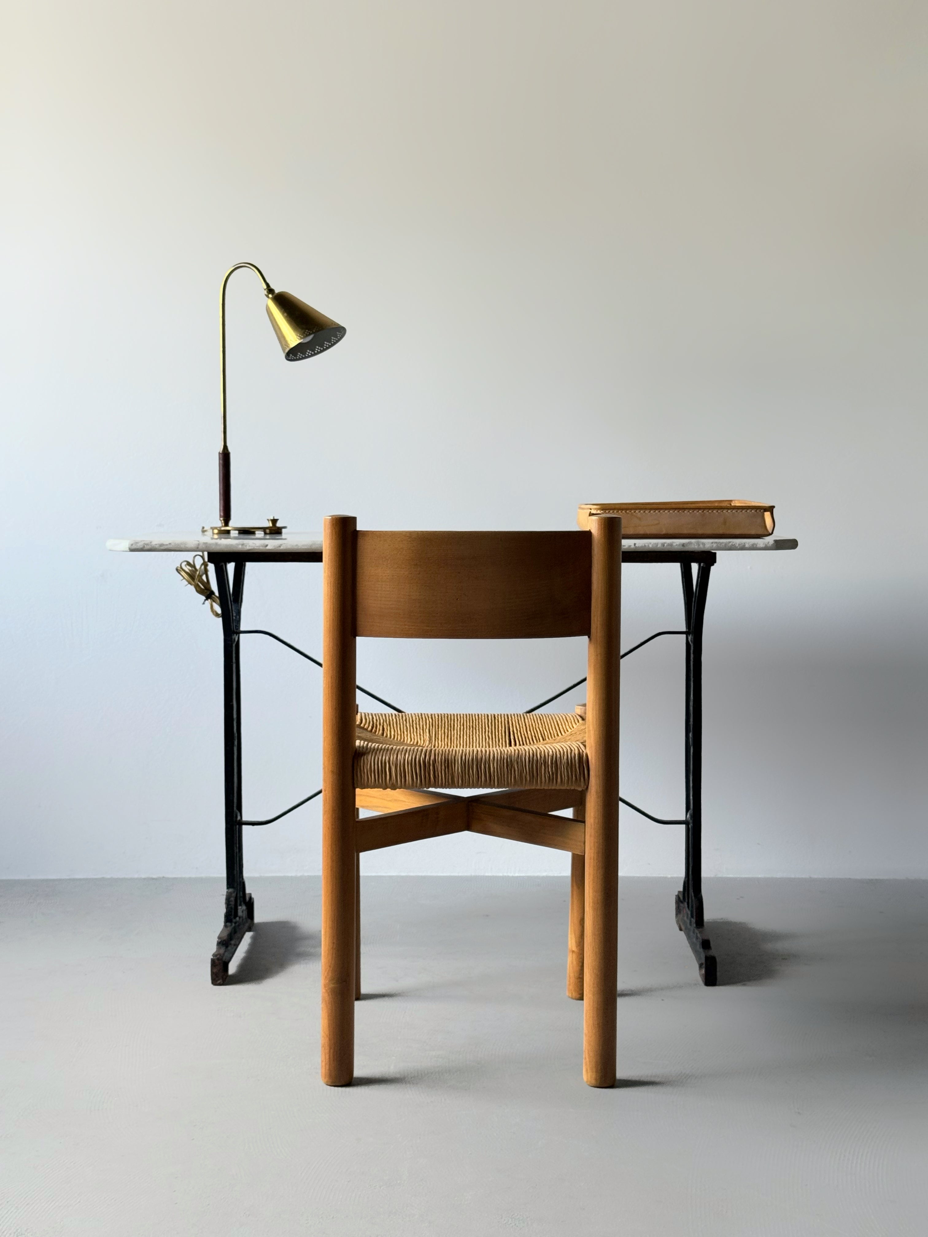 Scandinavian Desk Lamp in Brass and leather