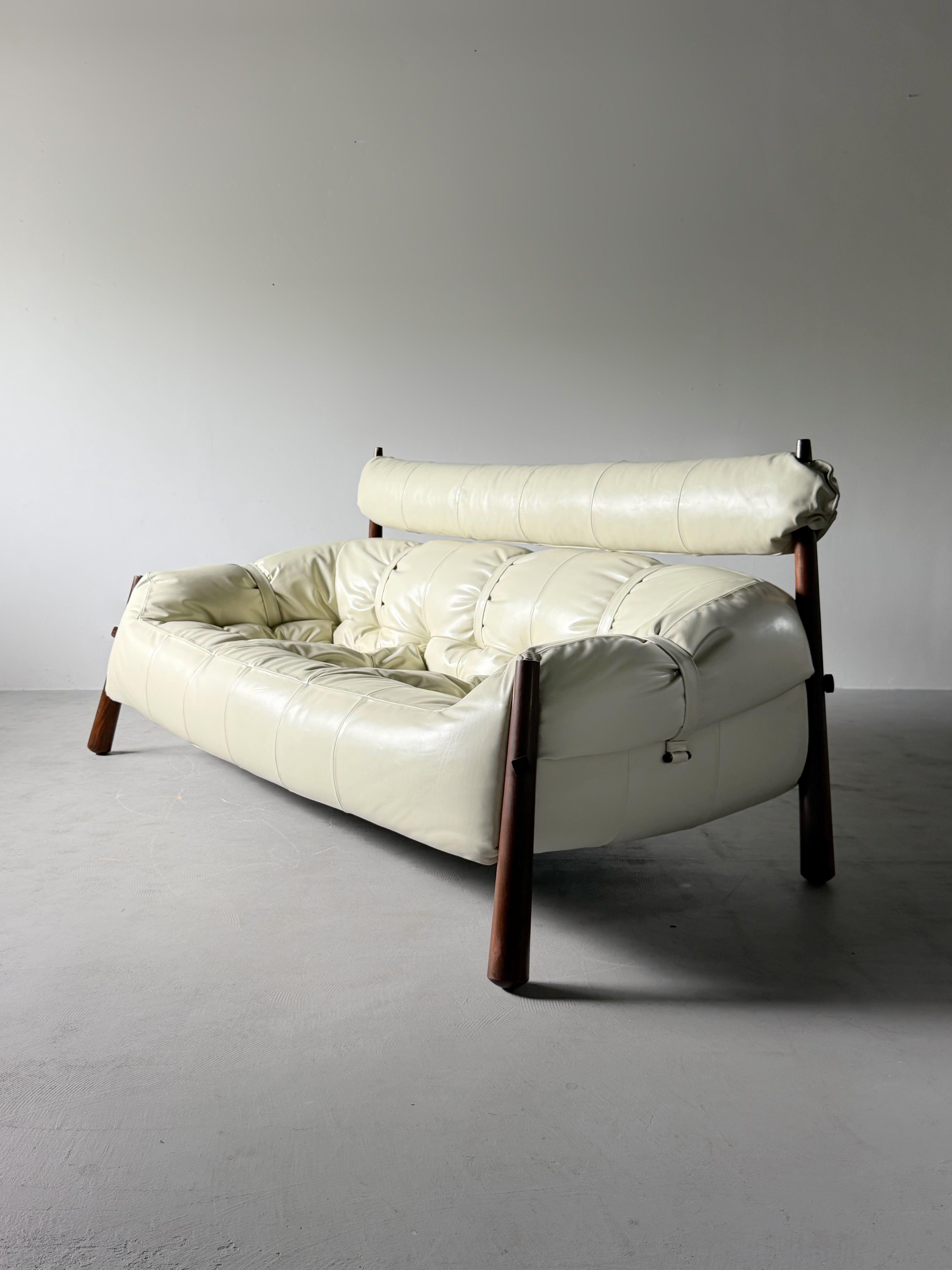 MP81 sofa by Percival Lafer for MP Lafer, 1960s　
