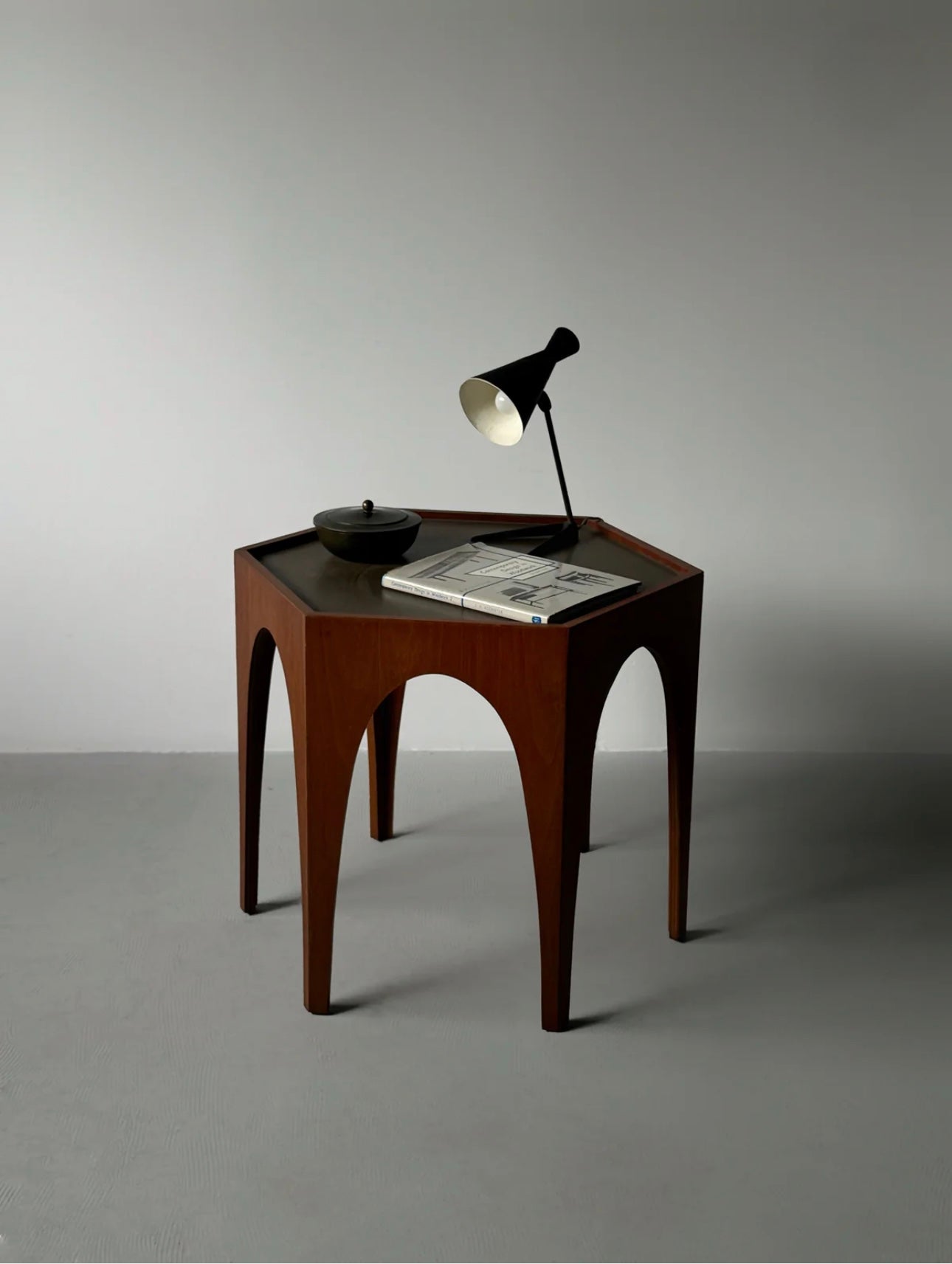 Hexagonal Wood Side Table by Harvey Probber 1960s　