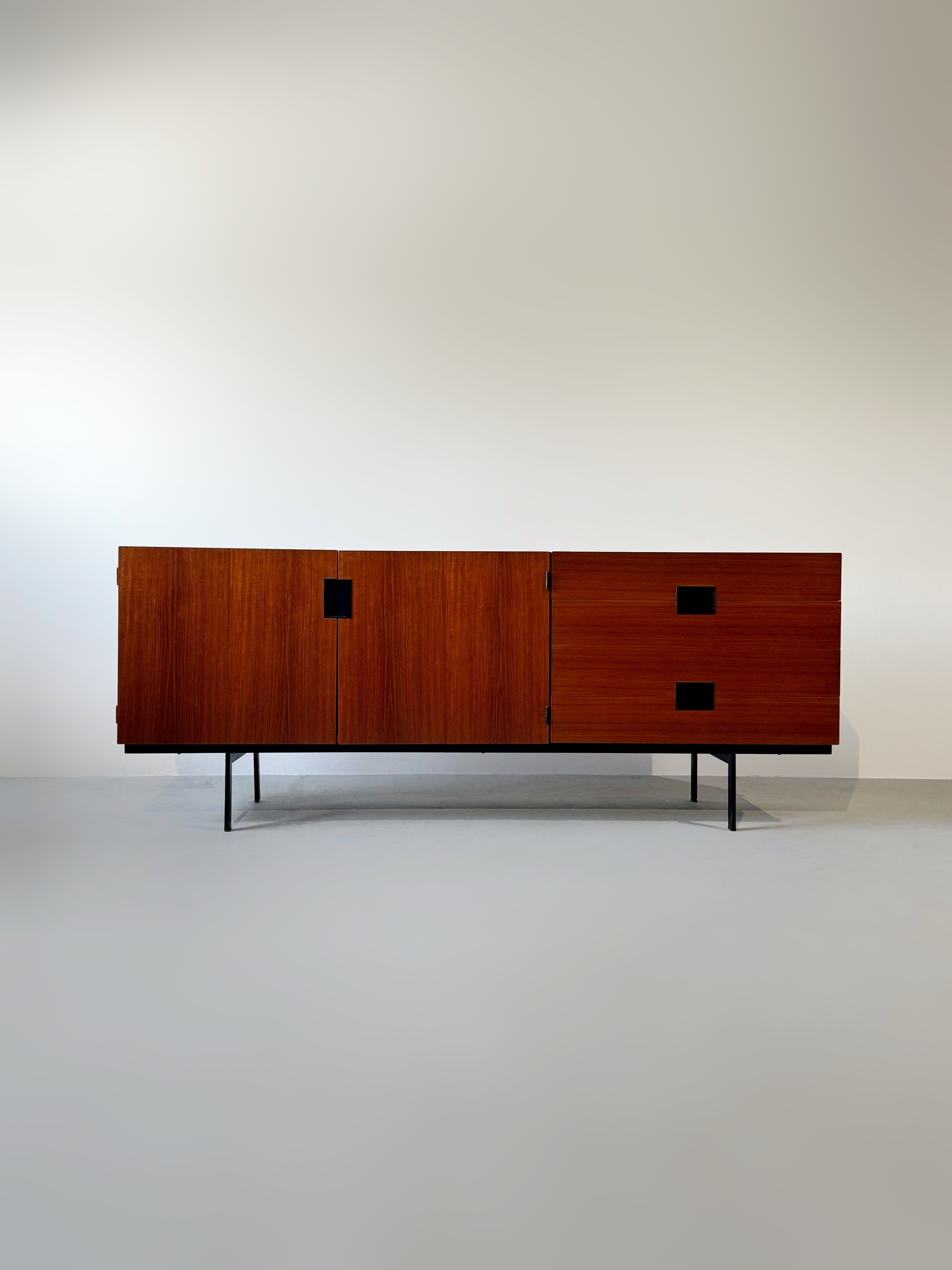 Japanese Series Sideboard Model DU04 by Cees Braakman for Pastoe, 1958　