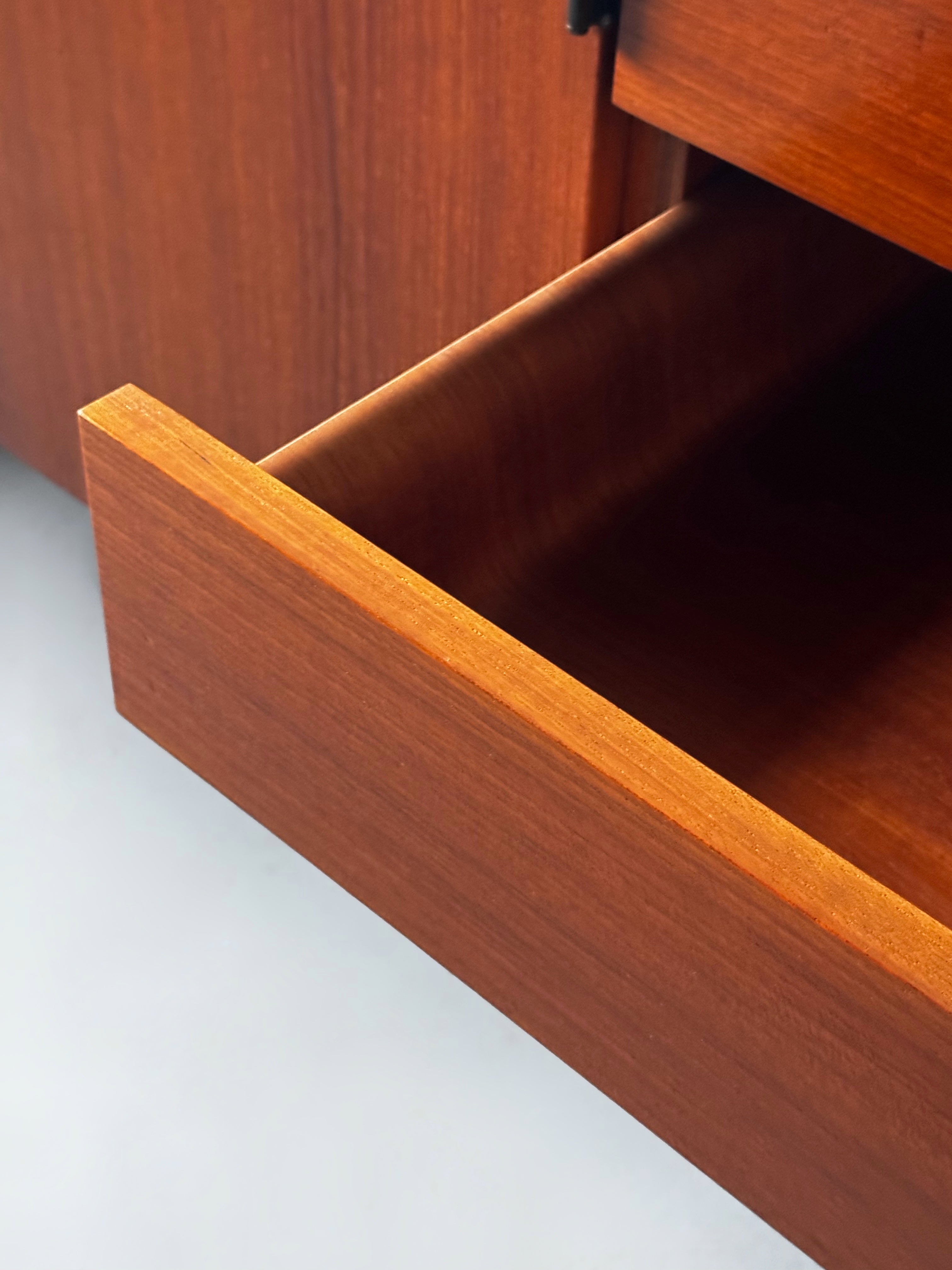 Japanese Series Sideboard Model DU04 by Cees Braakman for Pastoe, 1958　