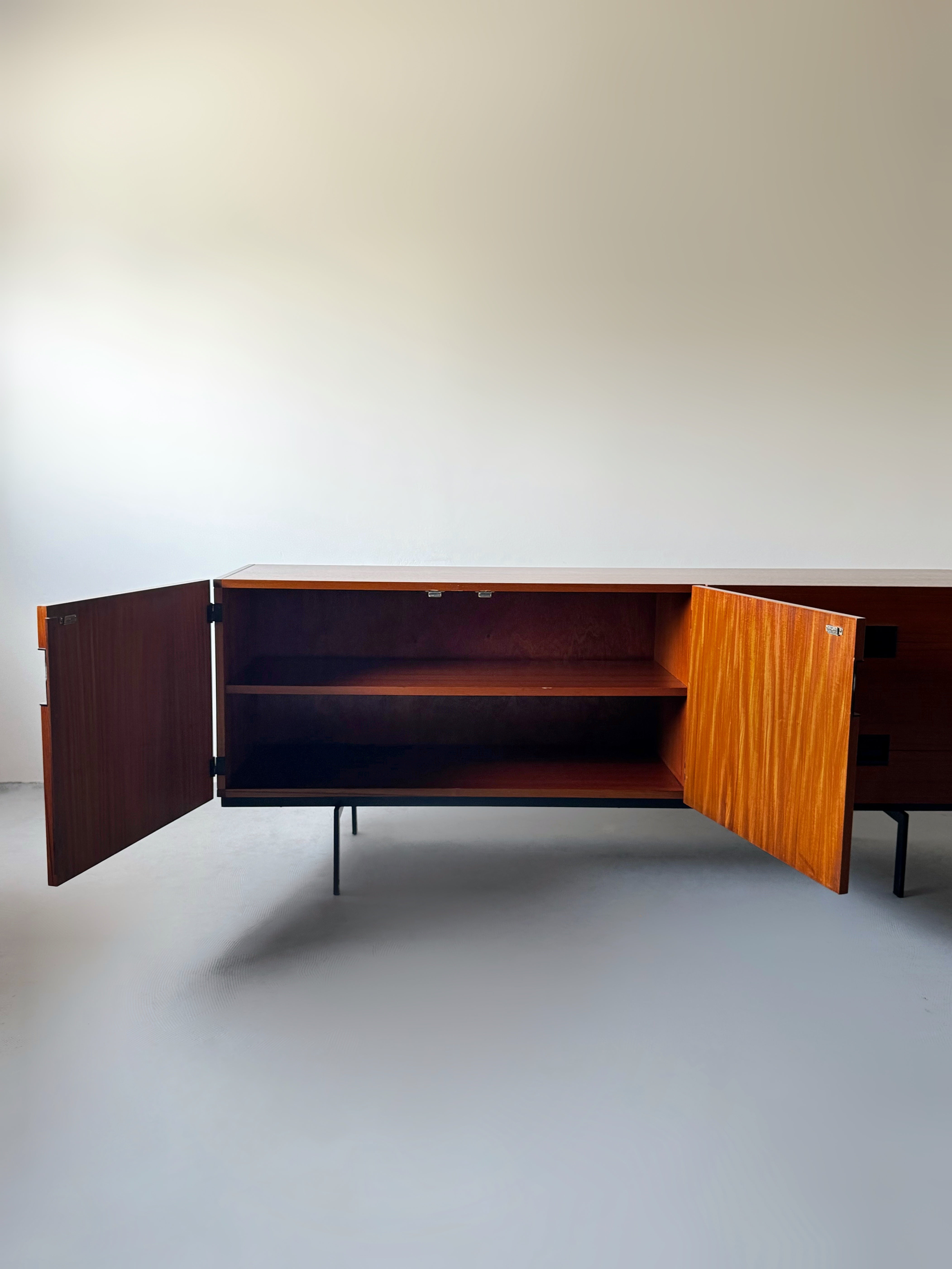 Japanese Series Sideboard Model DU04 by Cees Braakman for Pastoe, 1958　