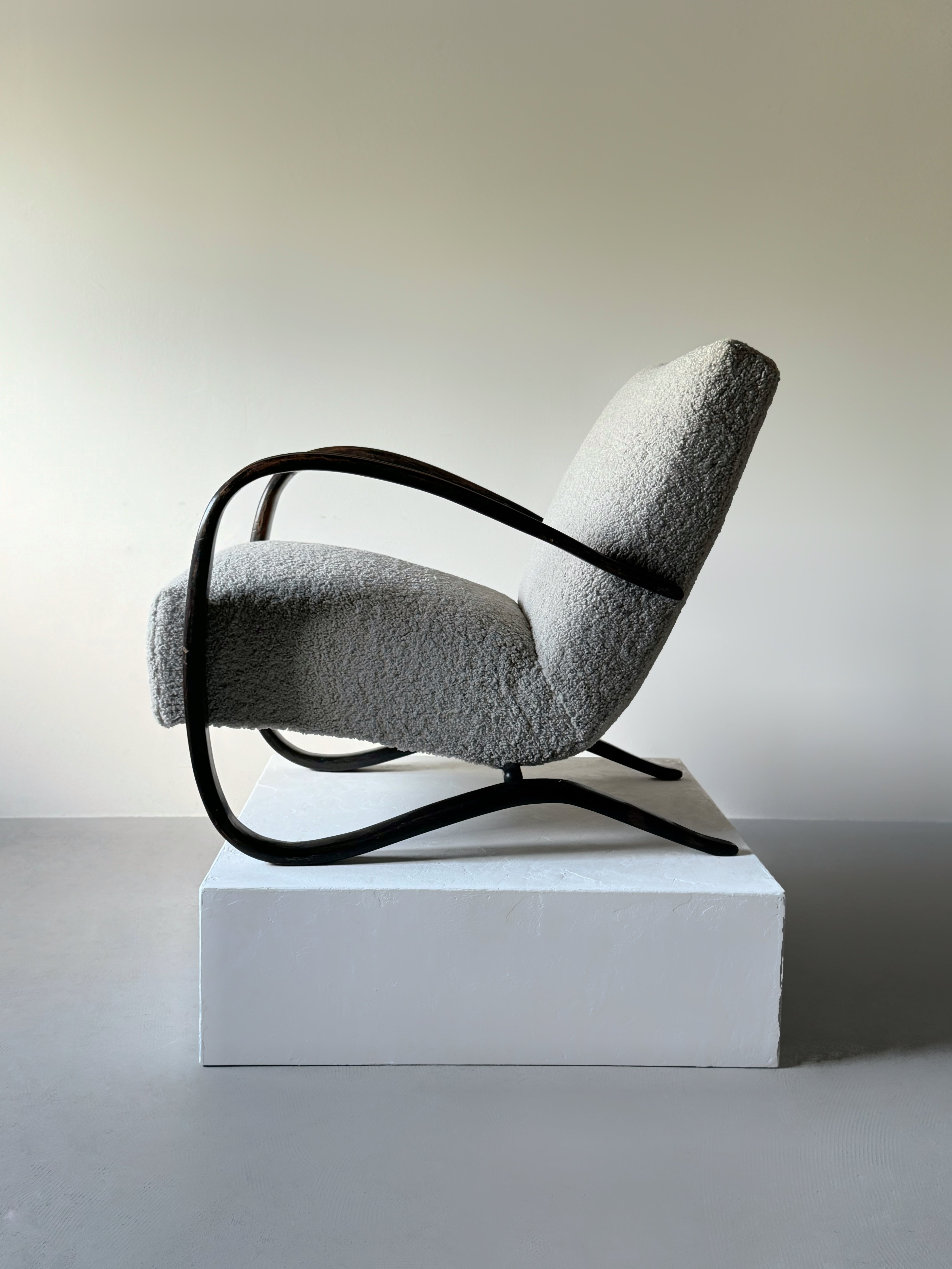 H269 lounge chair by Jindřich Halabala for Thonet, Czech Republic 1930s