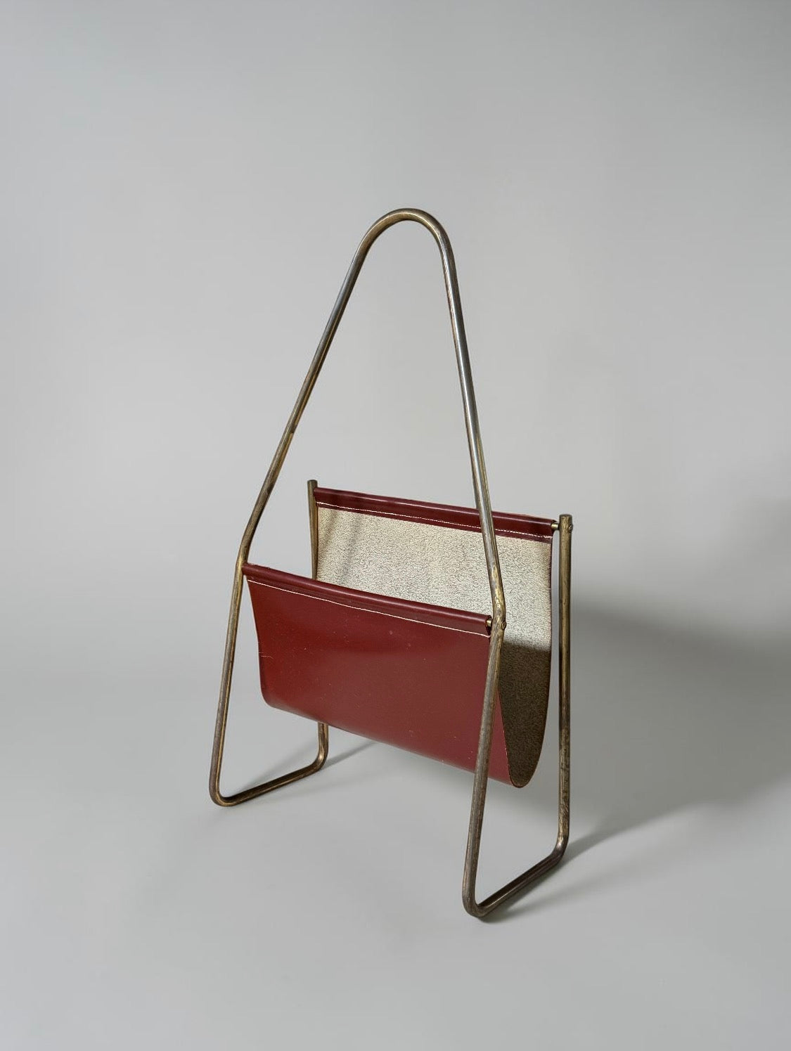 Magazine holder in brass and leather by CARL AUBÖCK (1900-1957) Austria 1950s　
