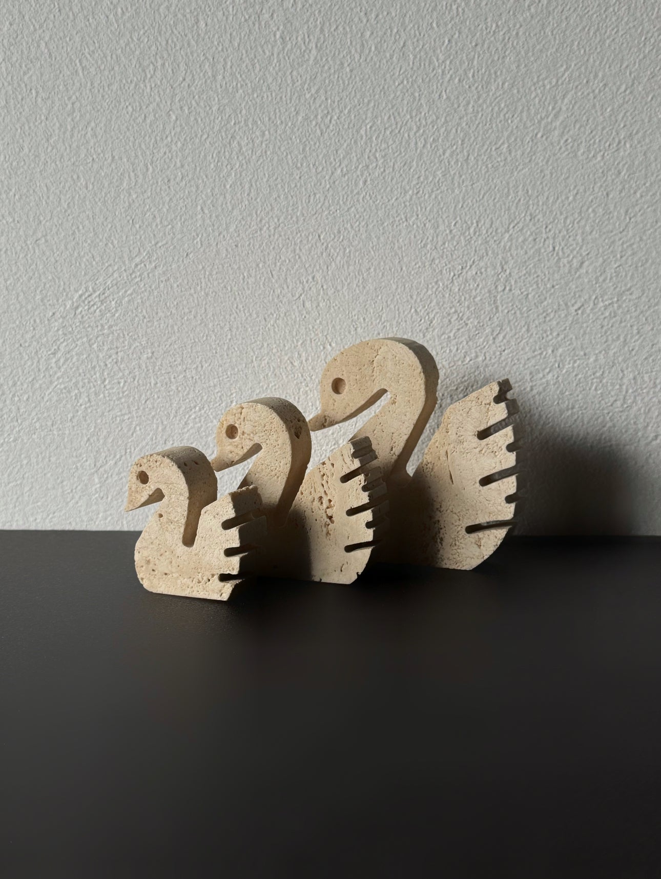 Travertine Ornaments with Three Swans by Enzo Mari for Mannelli Fratelli 1970s