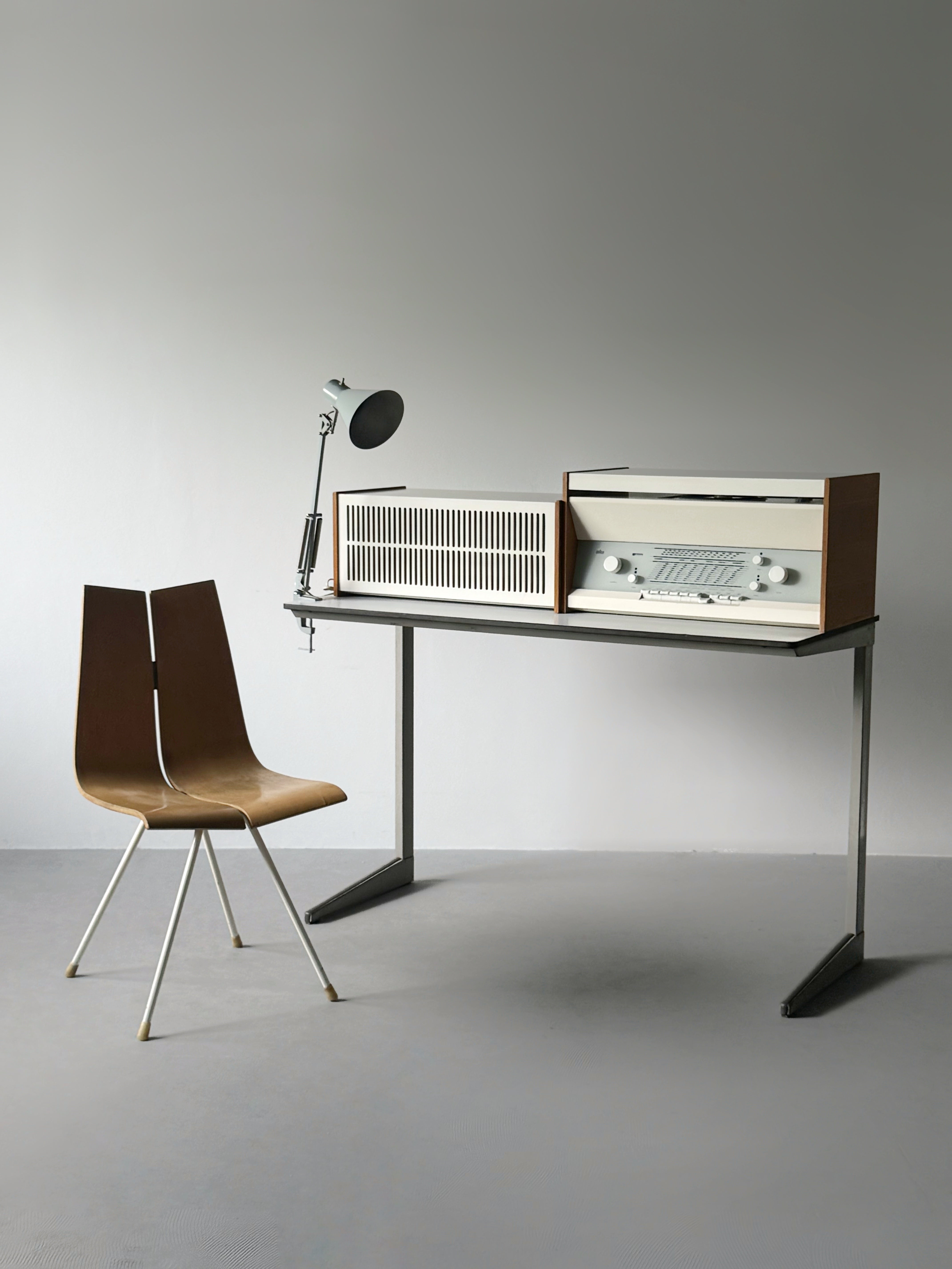 Atelier 1-81 audio system by Dieter Rams for Braun 1960s