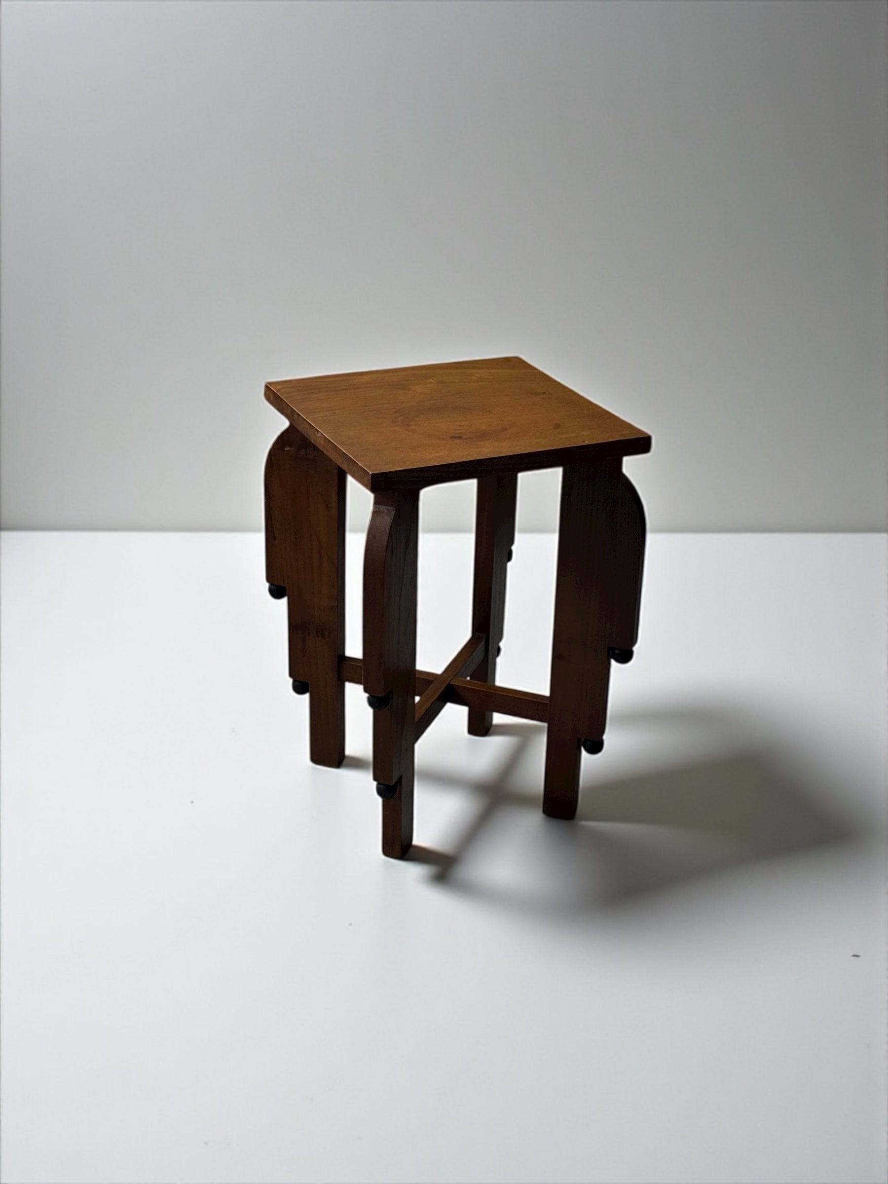 Dach Art Deco Side Table　