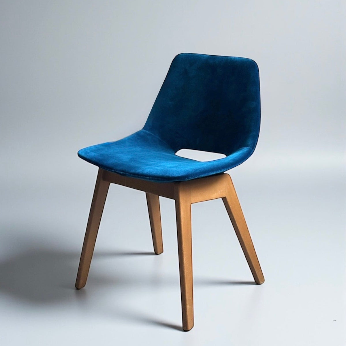 Tonneau Chair by Pierre Guariche for Steiner, France 1950s