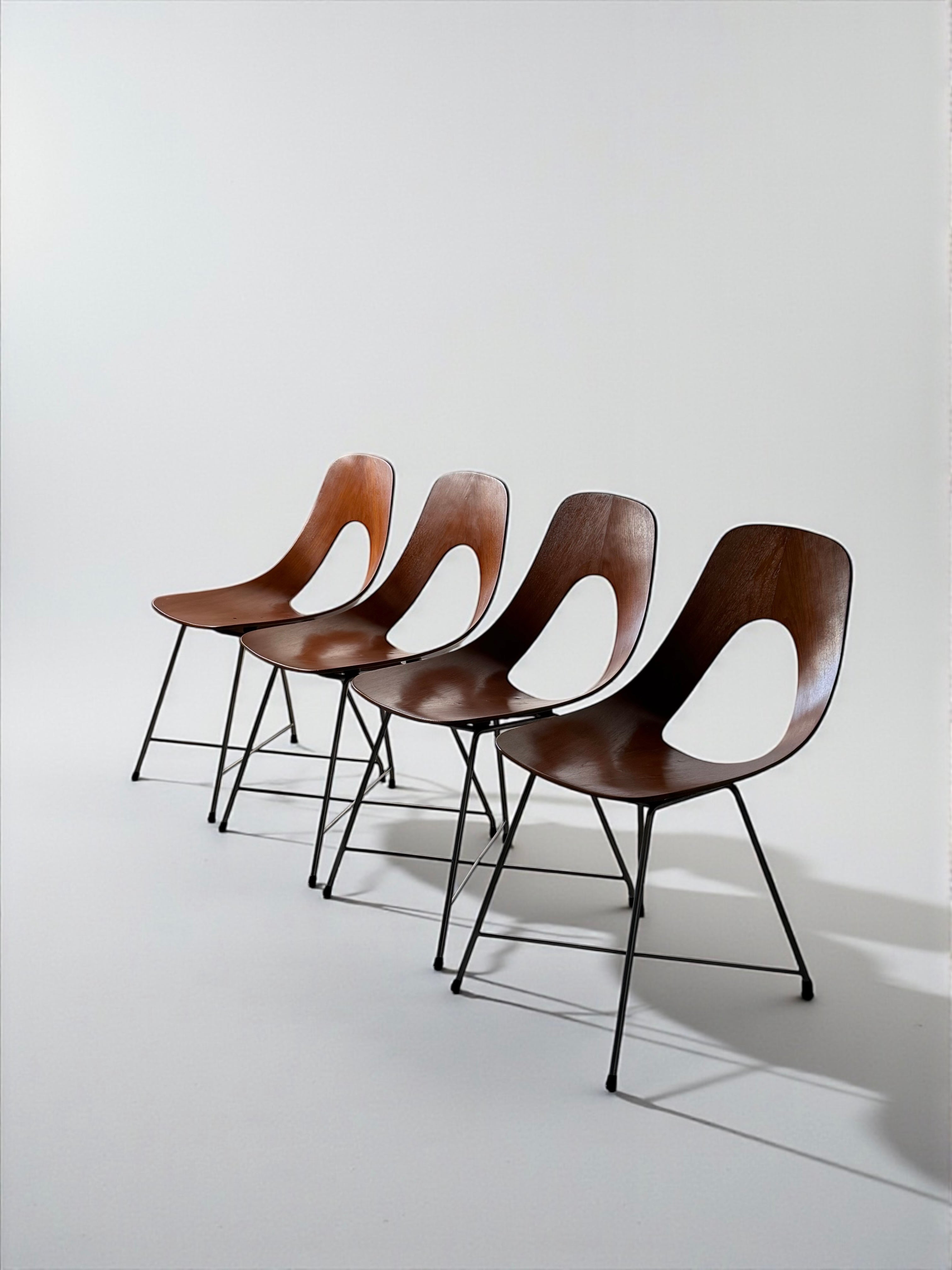 Set of 4 Dinning Chairs by Augusto Bozzi for Saporiti, Italy 1950s　