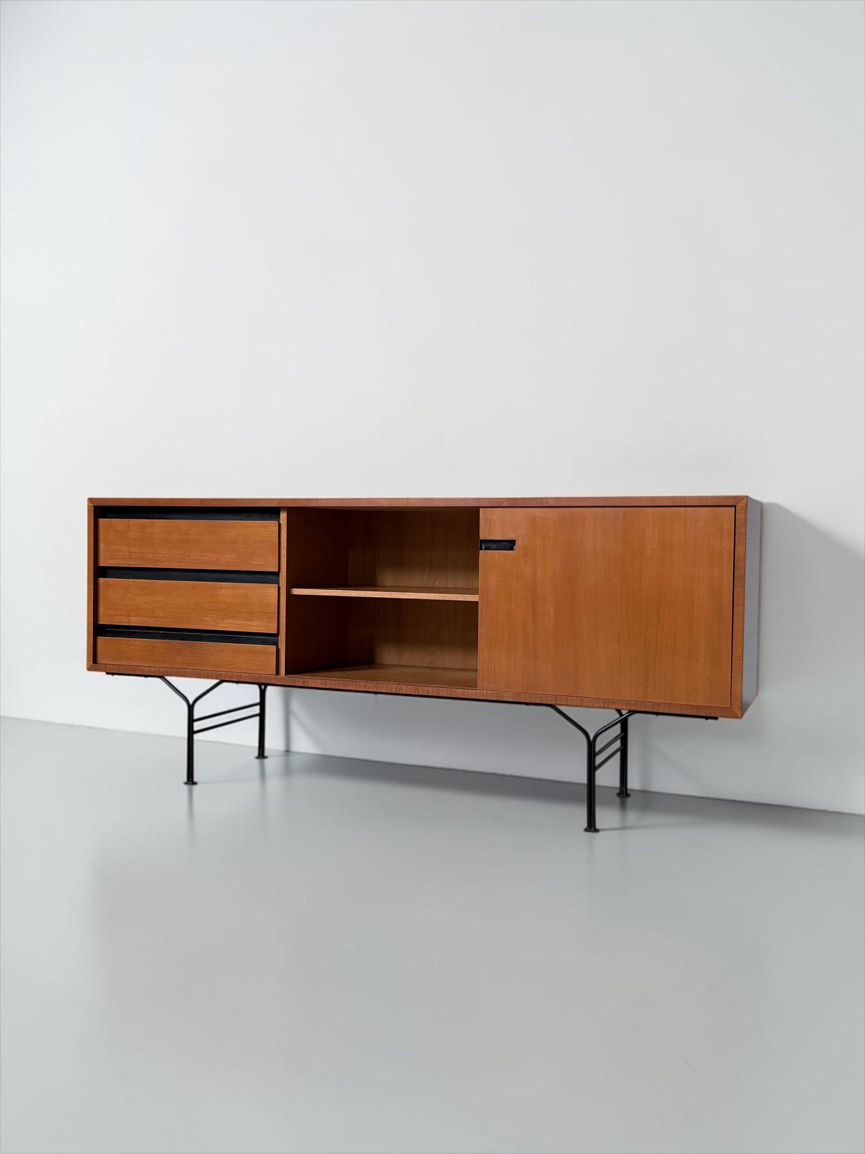 Sideboard by Gérard Guermonprez 1950s　　